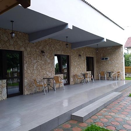 Casa Roka Apartment Eselnita Ngoại thất bức ảnh