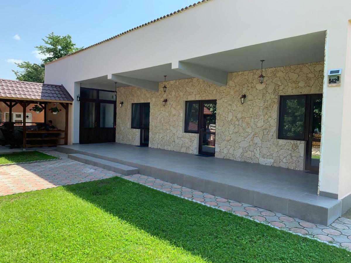 Casa Roka Apartment Eselnita Ngoại thất bức ảnh