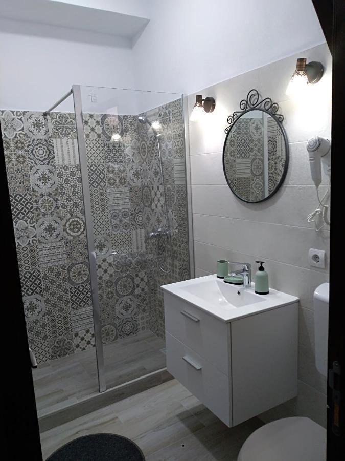 Casa Roka Apartment Eselnita Ngoại thất bức ảnh